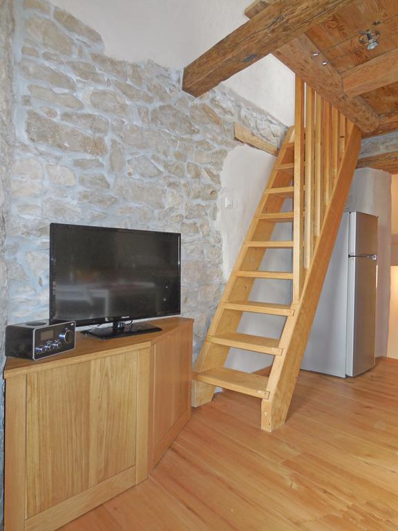 Stone House Apartments Brtonigla Exteriér fotografie